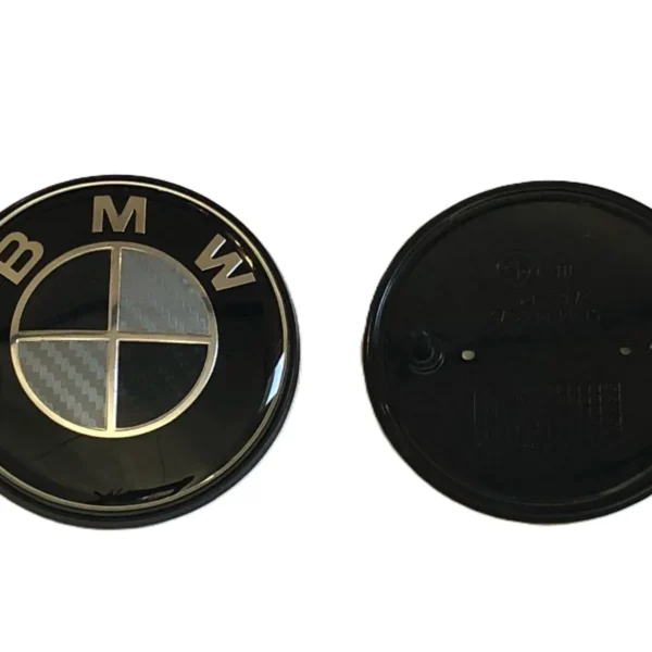 BMW emblem 82mm svart Vit kolfiber, svart design