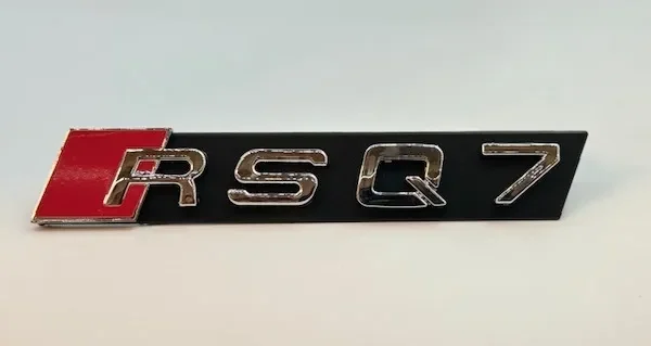 RSQ7 Audi Grill Emblem Q7