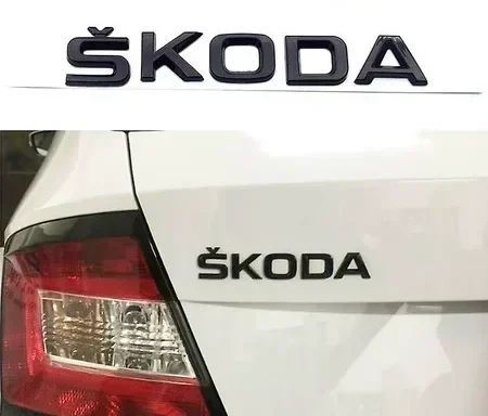 Skoda emblem bagagelucka blanksvart