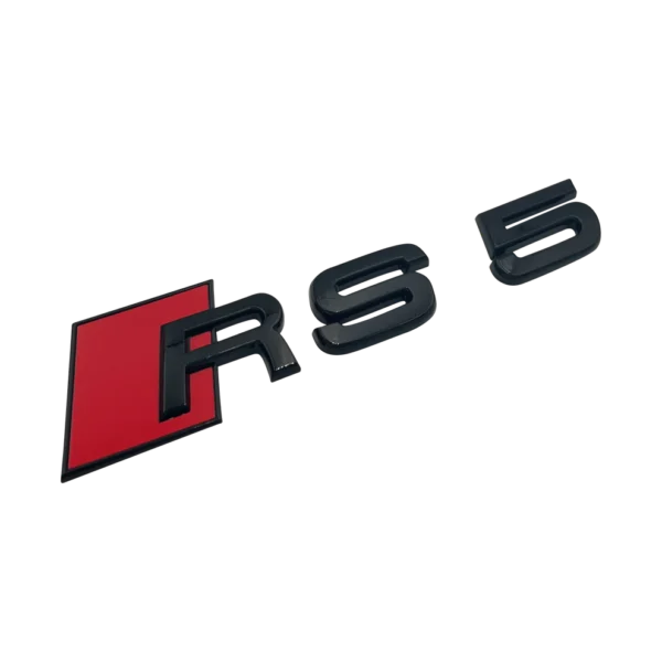 Svart Audi RS5 emblem Modellbeteckning