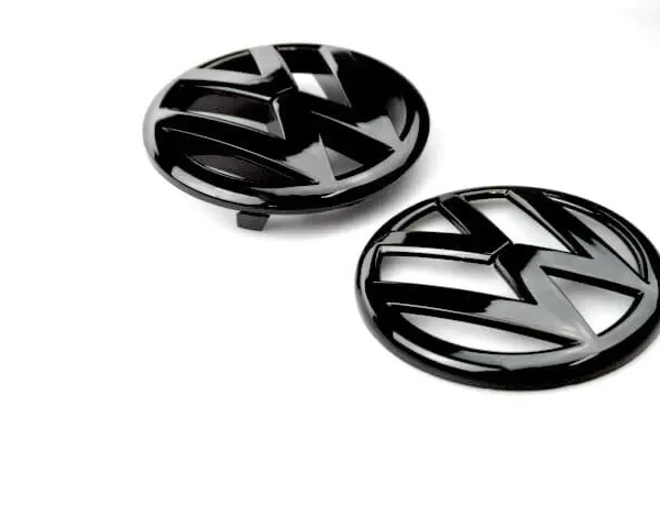 VW Emblem MK7 Svarta (Pianosvart)
